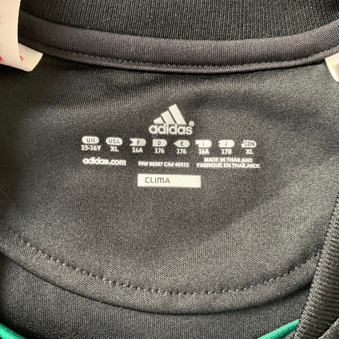 VfL Wolfsburg Trikot 2010/11 Auswärts (176) Adidas