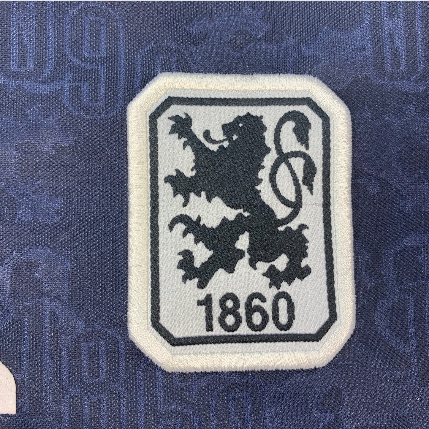TSV 1860 München Trikot 1996/97 Auswärts #4 Langarm (L) Nike Premiere