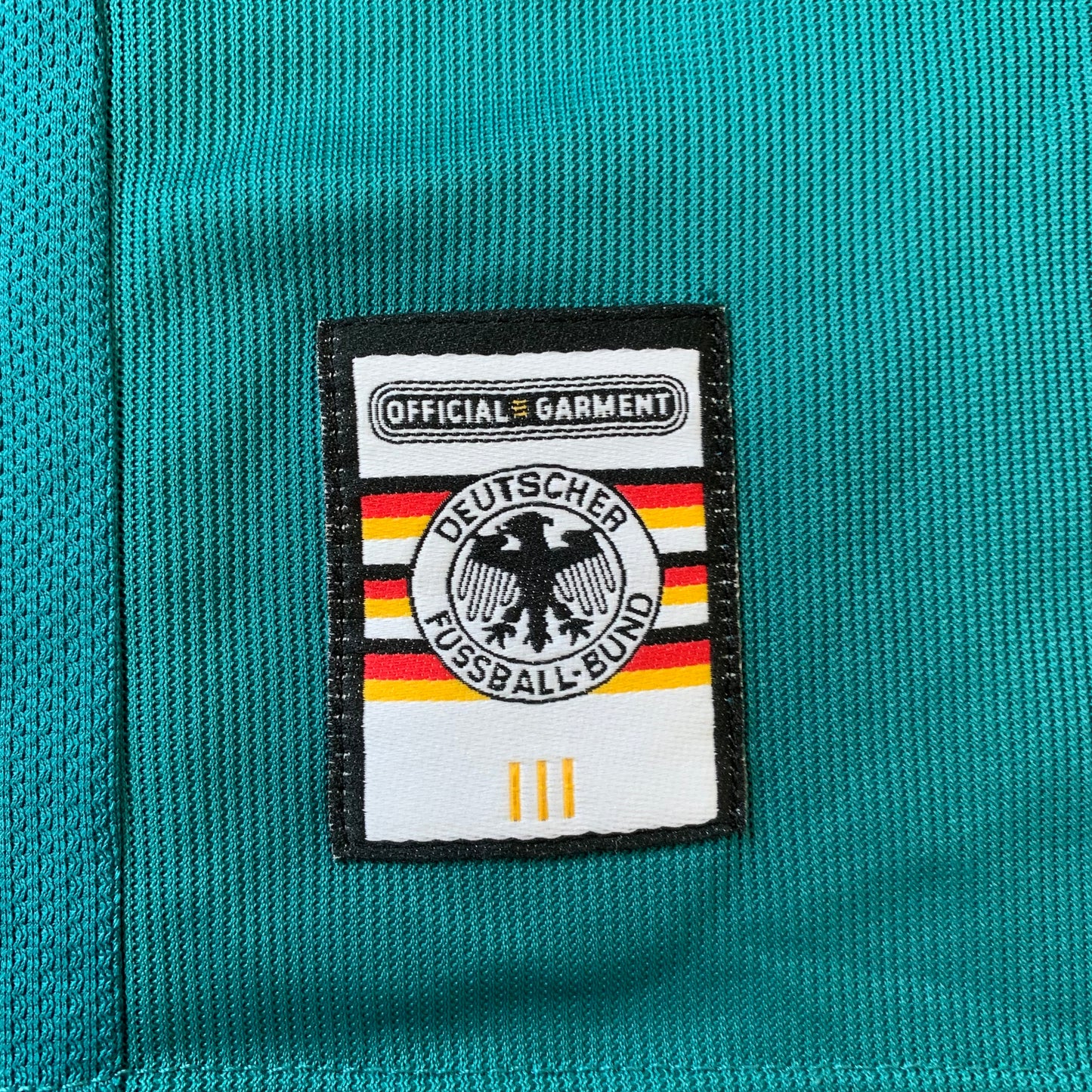 DFB Deutschland Spielertrikot Frauen 1999 Auswärts Jones #4 (XL) Adidas