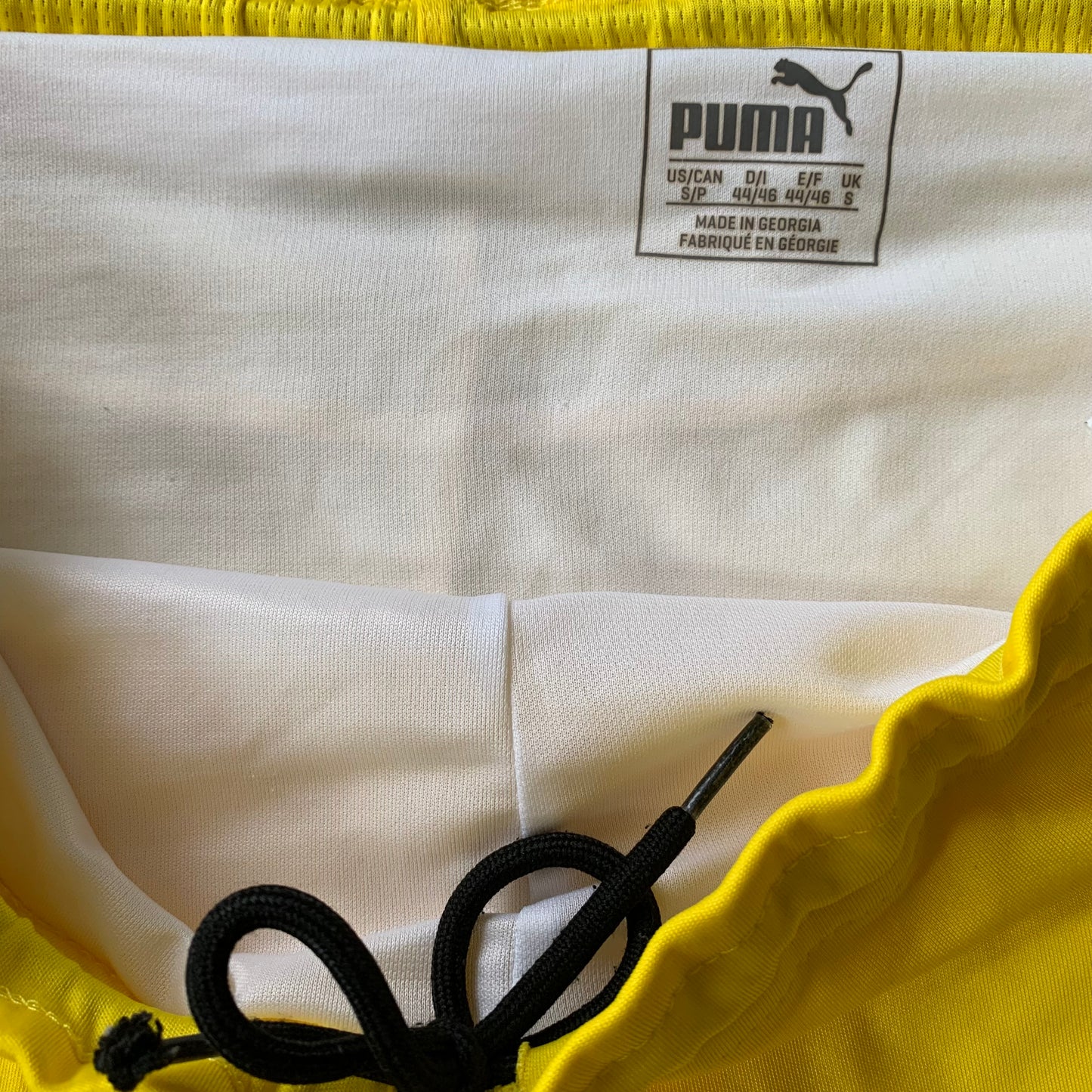 Borussia Dortmund Shorts (S) Puma