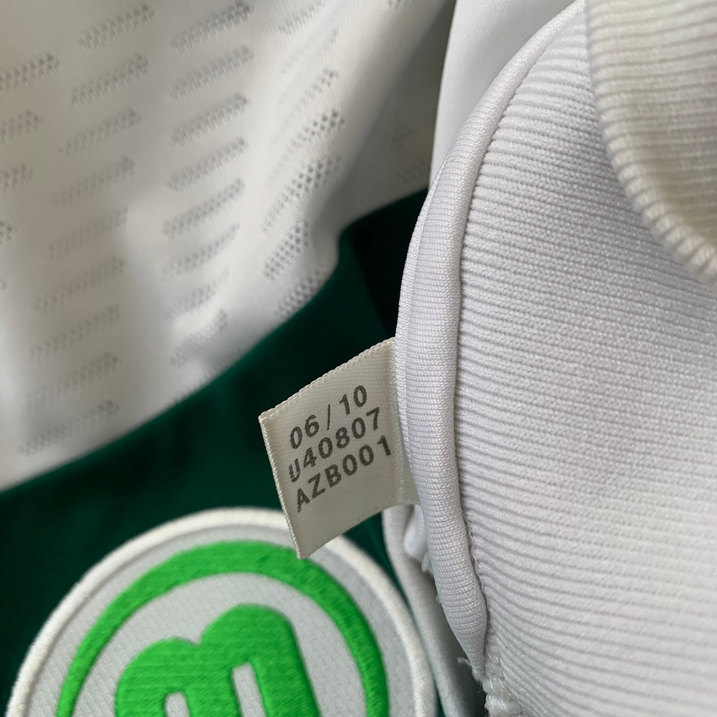 VfL Wolfsburg Trikot 2010/11 Heim #6 (L) Adidas