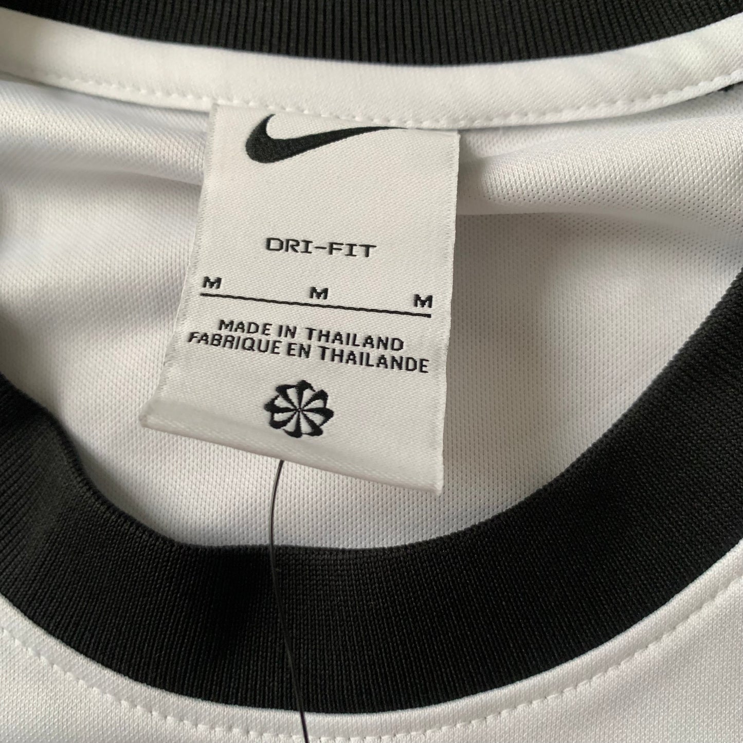 Eintracht Frankfurt Trikot 2022/23 Heim (M) Nike