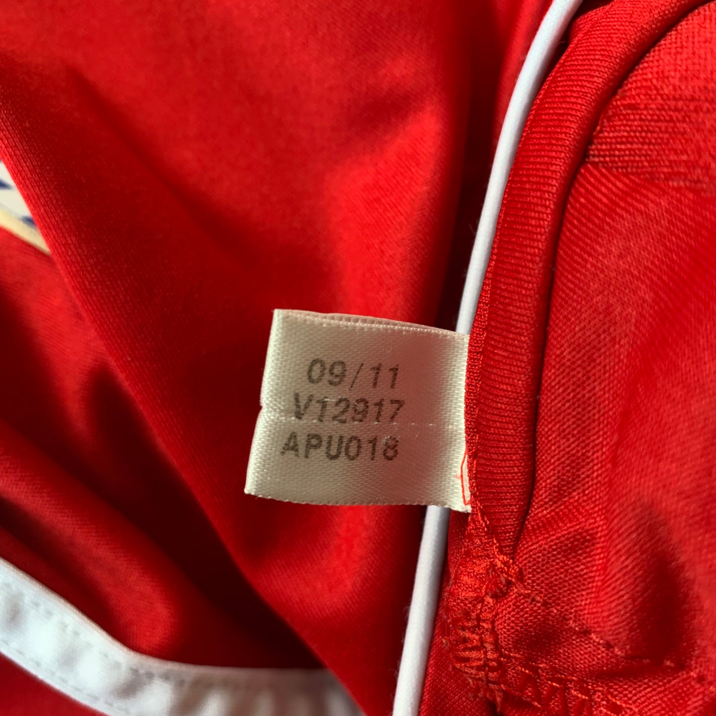 FC Bayern München Trainingsshirt 2011/12 (L) Adidas