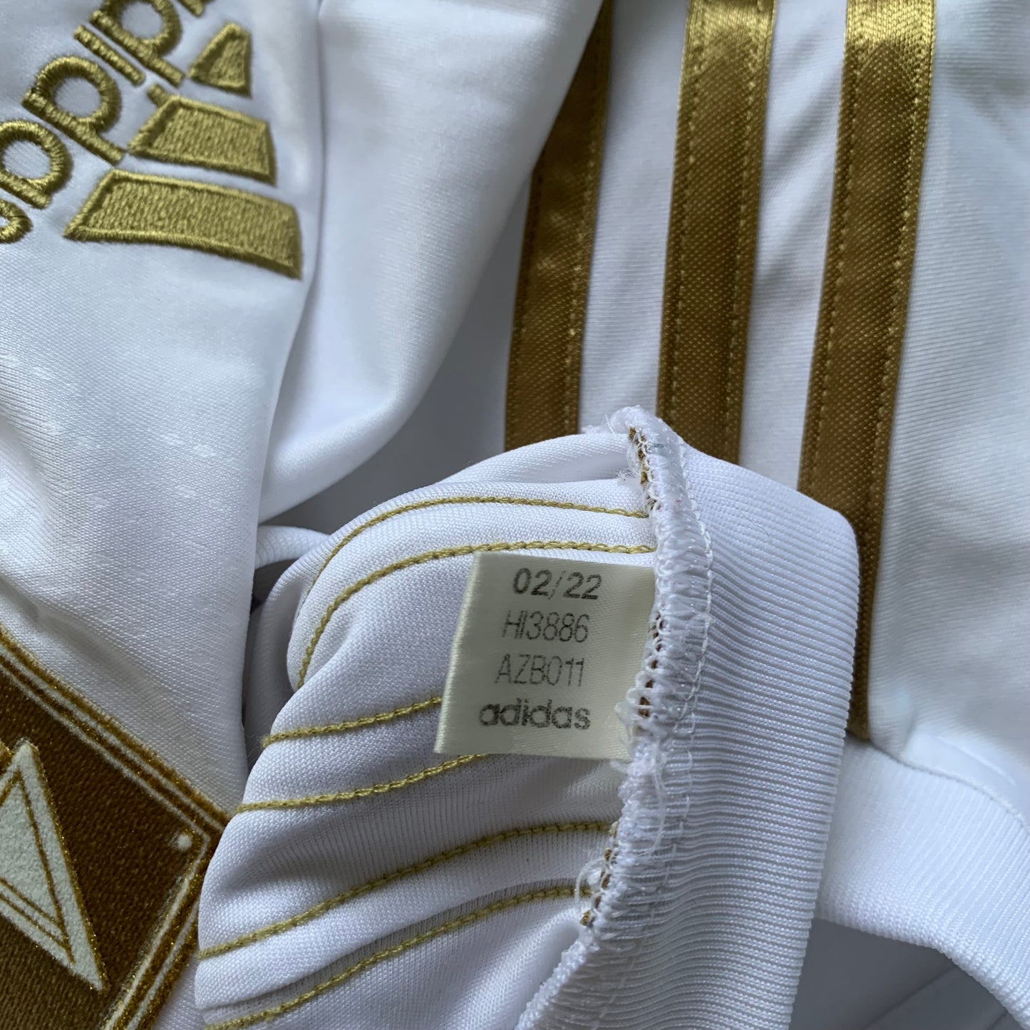 FC Bayern München Trikot 2022/23 Auswärts Mane #17 (XXL) Adidas