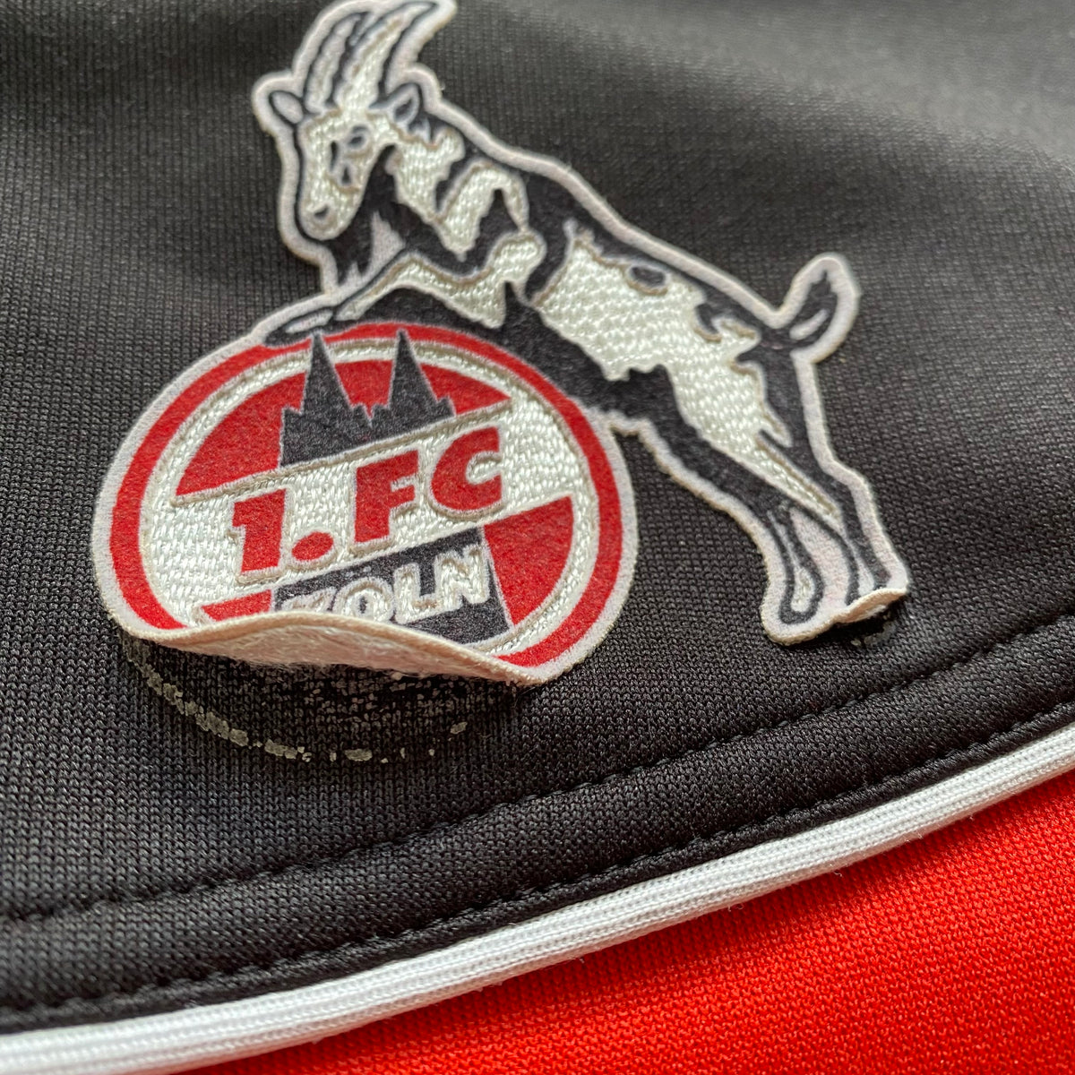 1. FC Köln Trainingspullover 00s (XXL) Saller